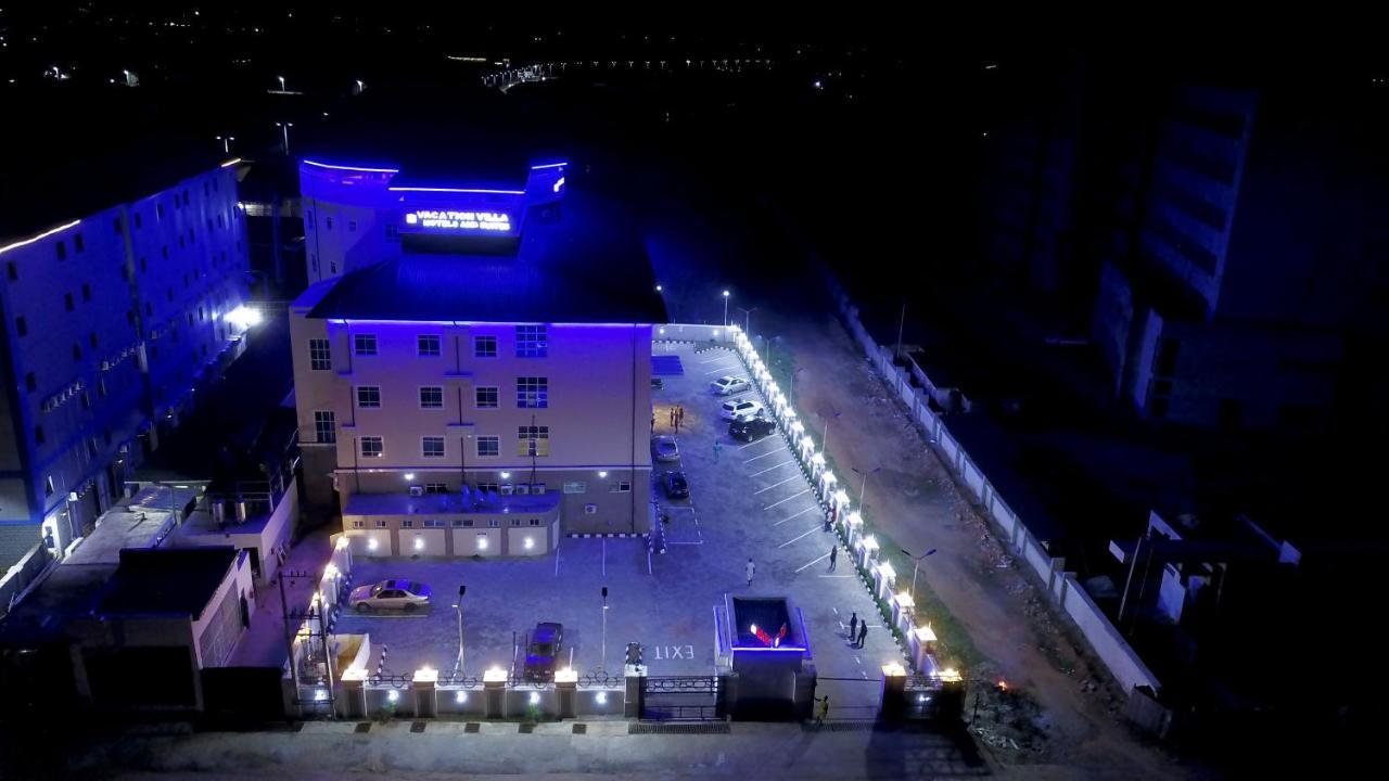 Vacation Villa Hotels And Suites Асаба Экстерьер фото